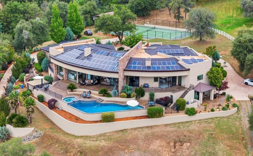 House in Newcastle, California, United States 1