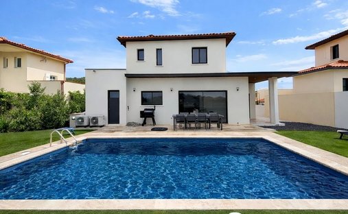 House in Portiragnes, Occitania, France 1