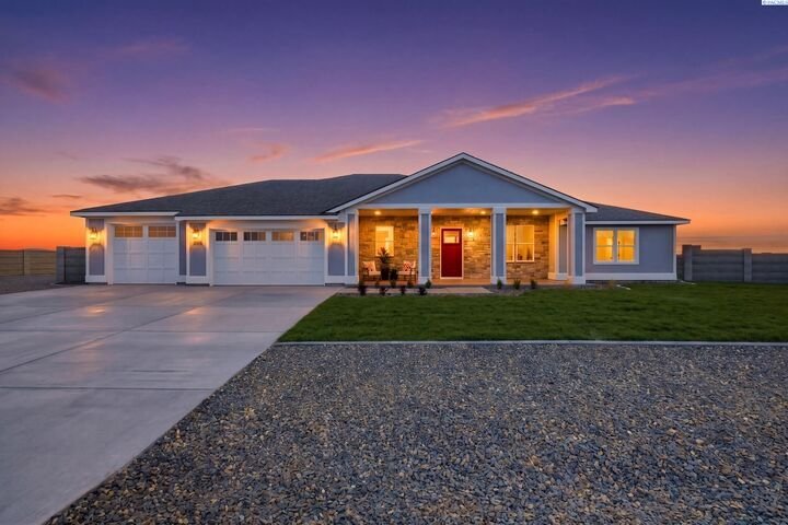 House in Pasco, Washington, United States 1 - 17936412