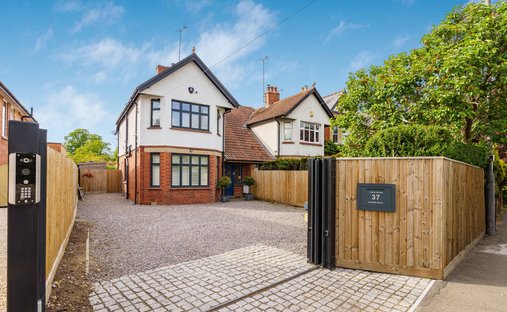 House in Cheltenham, England 1
