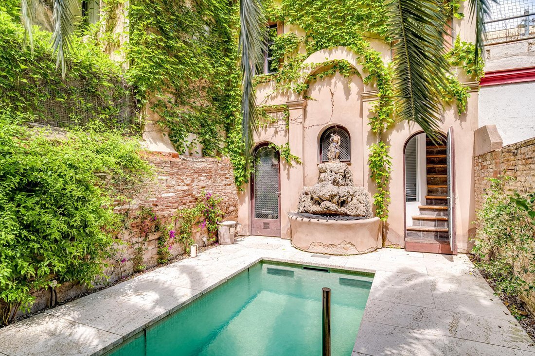 Apartment in Ciutat Vella, Barcelona, Spain 2 - 17929781