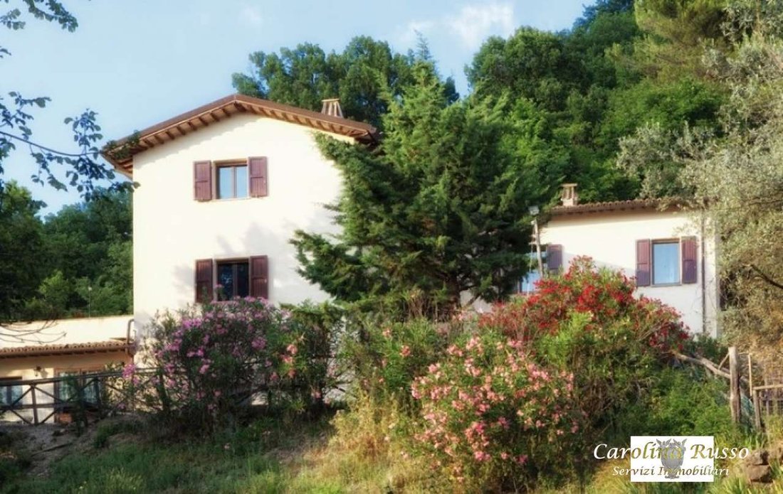 Country House in Valtopina, Umbria, Italy 1 - 16623431