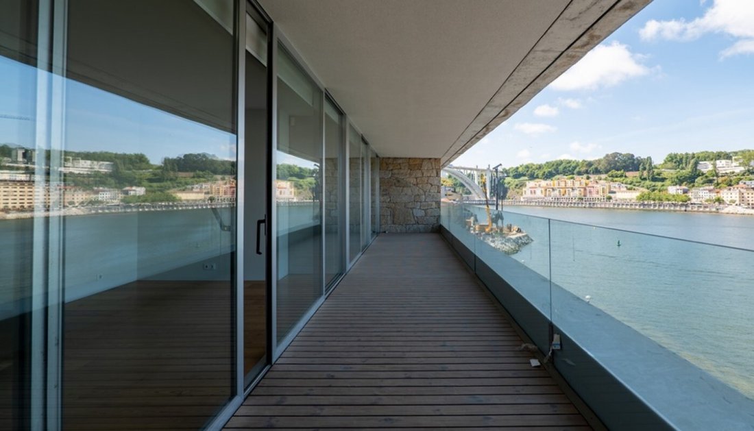 Apartment in Santa Marinha e Sao Pedro da Afurada, Porto District, Portugal 1 - 17930289