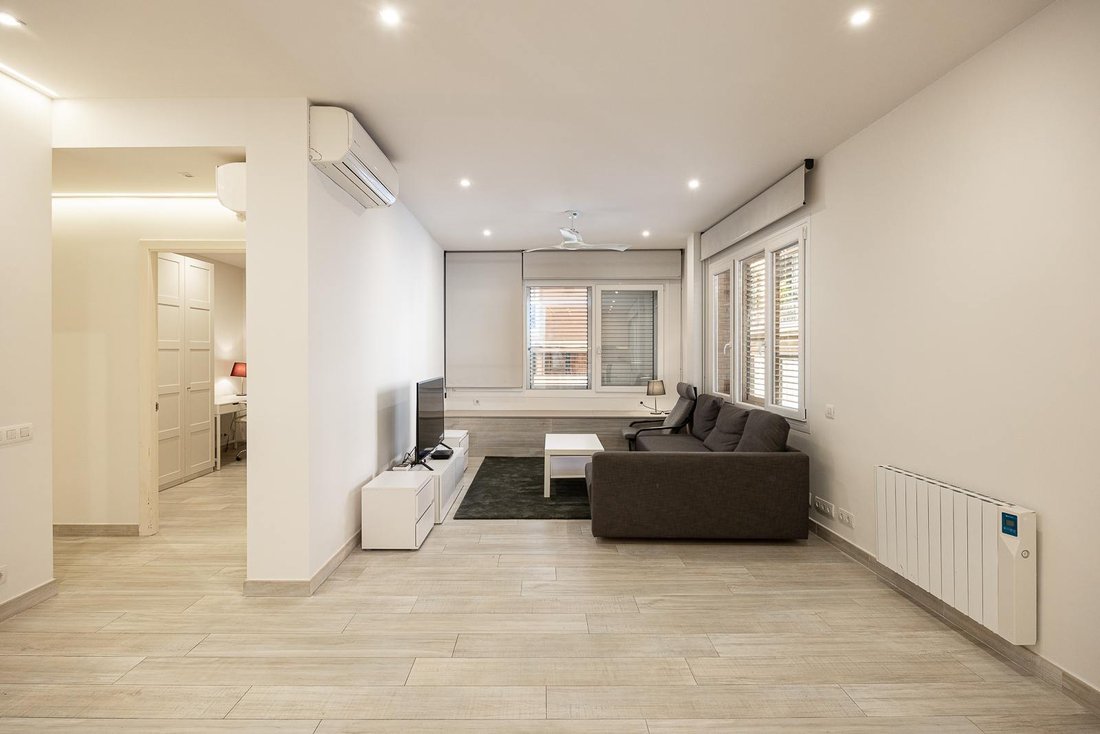 Apartment in Sarrià-Sant Gervasi, Barcelona, Spain 2 - 17929794