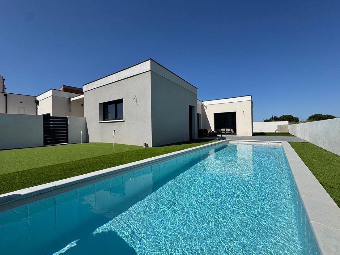 Villa in Peripherie, Serignan, France 1 - 17896412