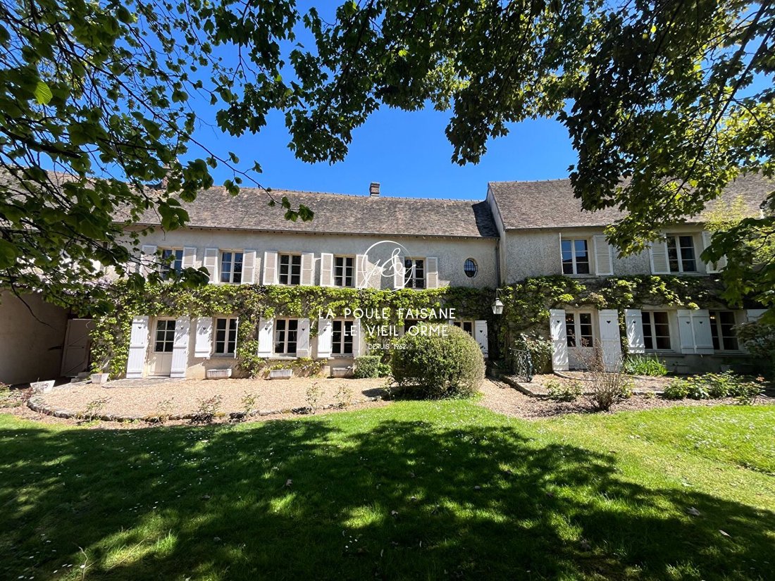 House in Houdan, Ile-de-France, France 1 - 16947703