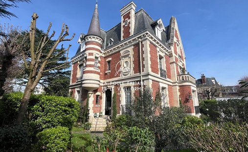 House in Mantes-la-Jolie, Ile-de-France, France 1