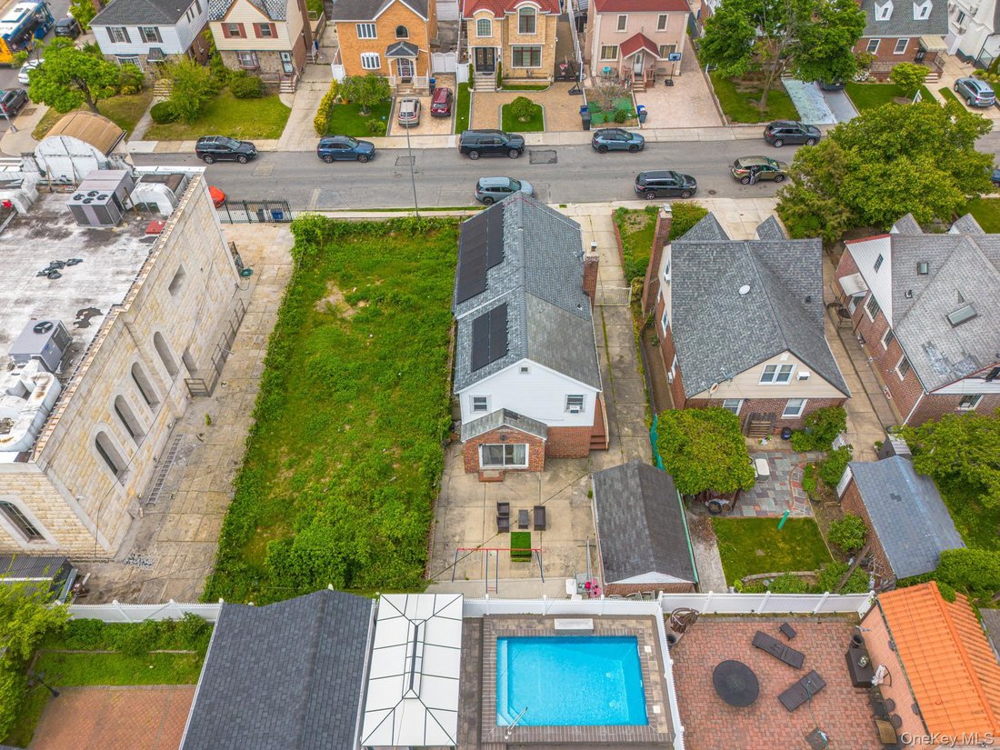 House in New York, New York, United States 2 - 17933644