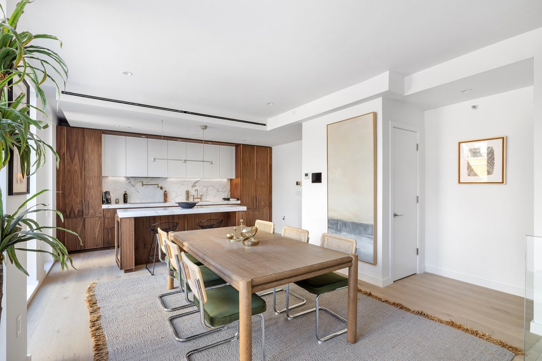 Condo in New York, New York, United States 2 - 17930026