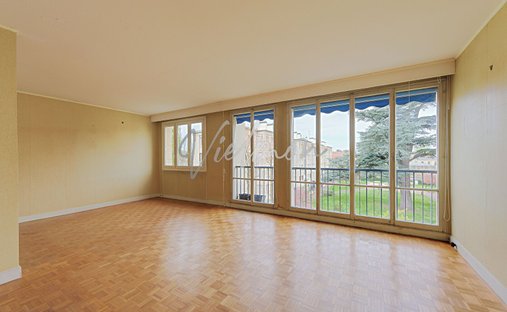 Apartment in Forêt, Saint-Germain-en-Laye, France 1