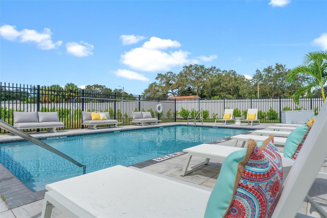 Townhouse in Pinellas Park, Florida, United States 2 - 17933847