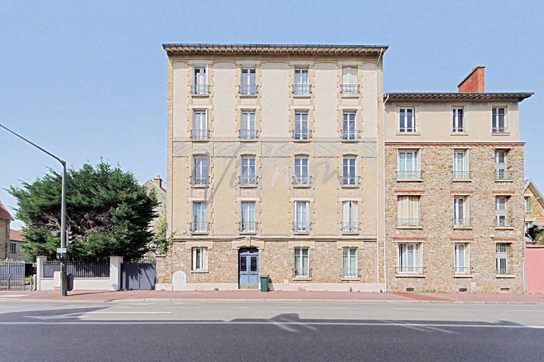 Apartment in Forêt, Saint-Germain-en-Laye, France 3 - 17697272