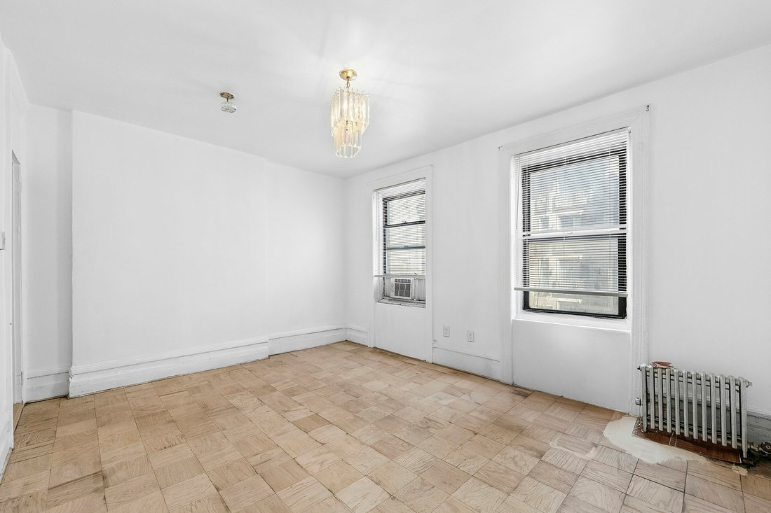 Co Op in New York, New York, United States 3 - 17560637