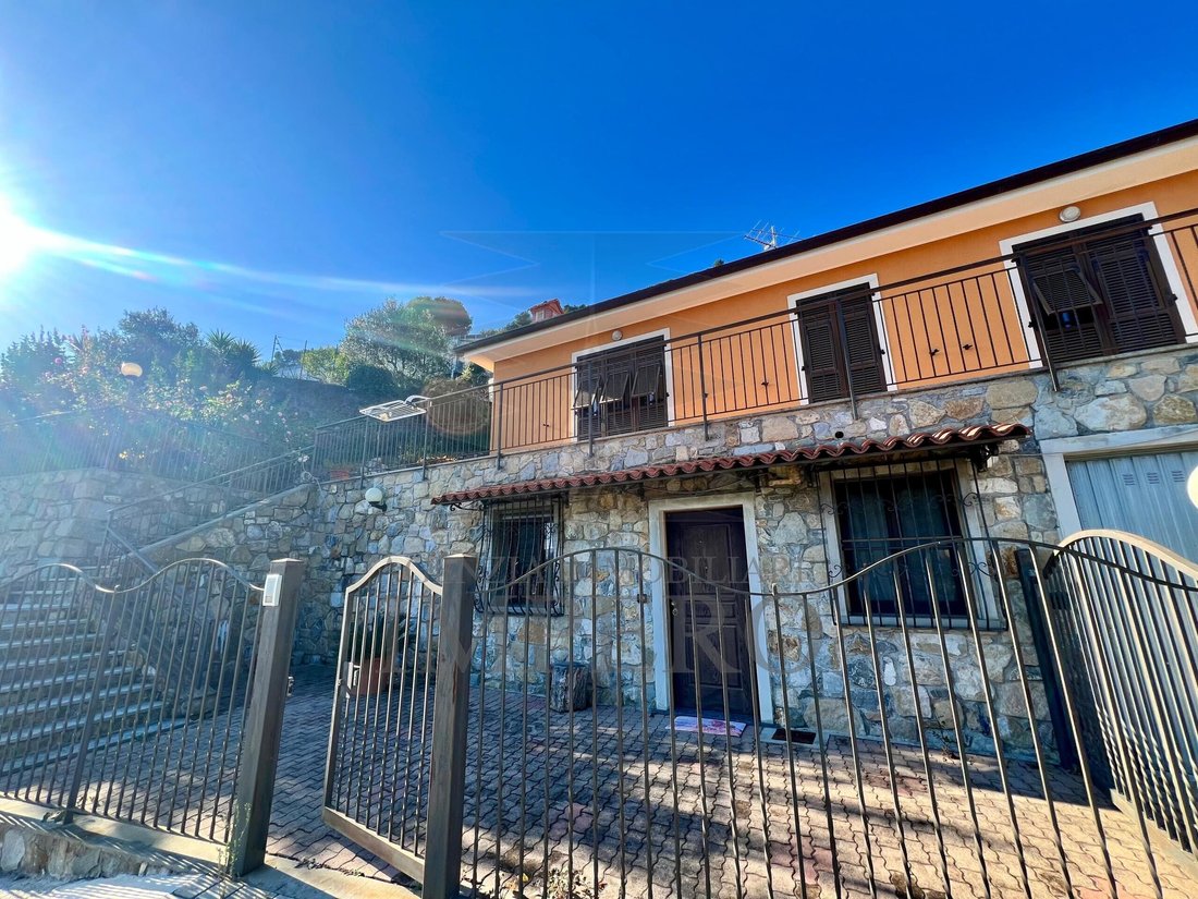 Villa in Camporosso, Liguria, Italy 2 - 17928417