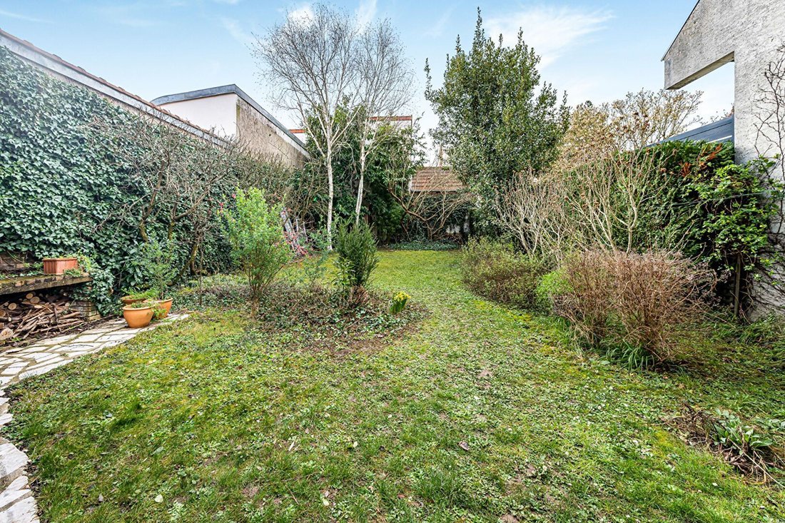 House in Centre Ville-Sarments, Châtillon, France 5 - 17348037