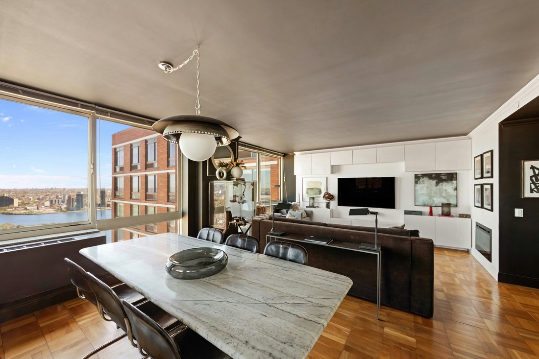 House in New York, New York, United States 4 - 17854736