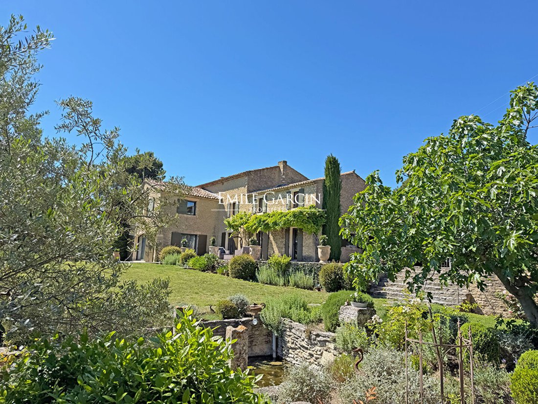 Villa in Gordes, Provence-Alpes-Côte d'Azur, France 1 - 17935279