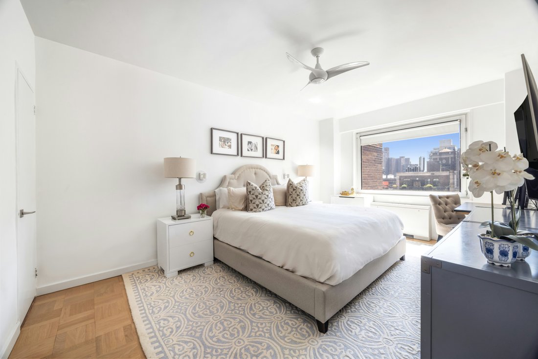 House in New York, New York, United States 4 - 17873587