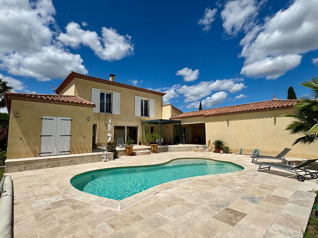 Villa in Autignac, Occitania, France 1 - 16497622