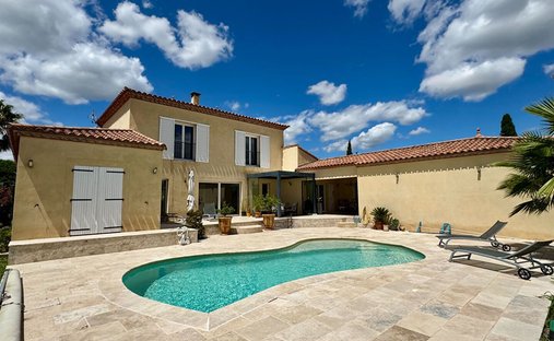 Villa in Autignac, Occitania, France 1
