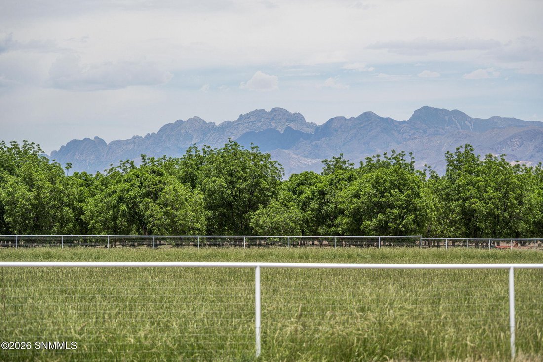 House in Las Cruces, New Mexico, United States 2 - 17939860