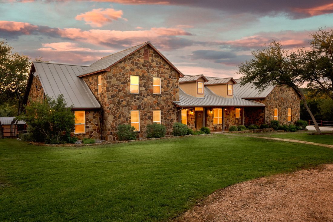 House in New Braunfels, Texas, United States 2 - 17936262