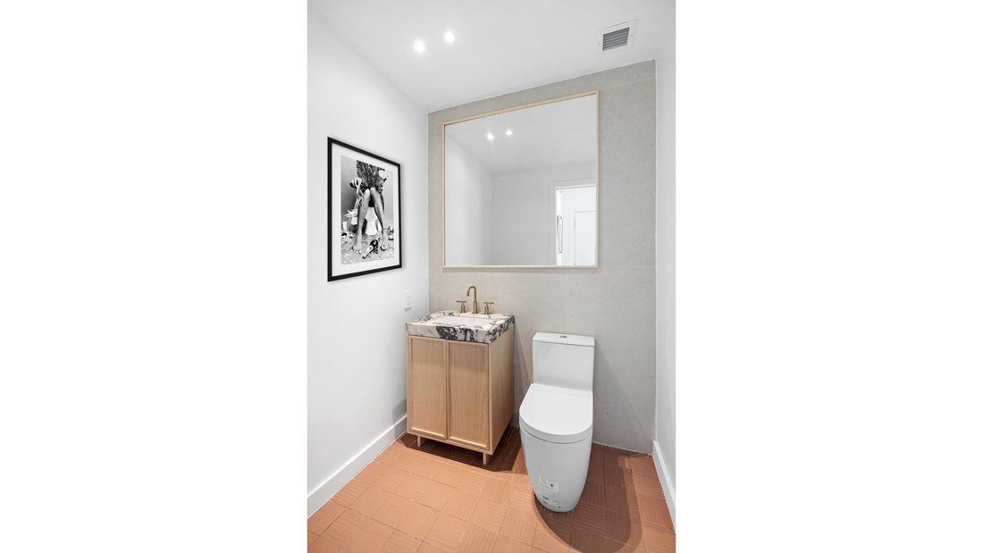 Condo in New York, New York, United States 5 - 17930026