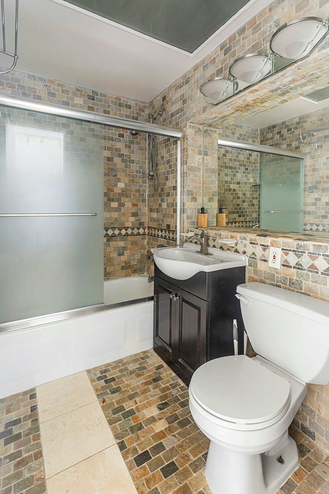 House in New York, New York, United States 5 - 16747754