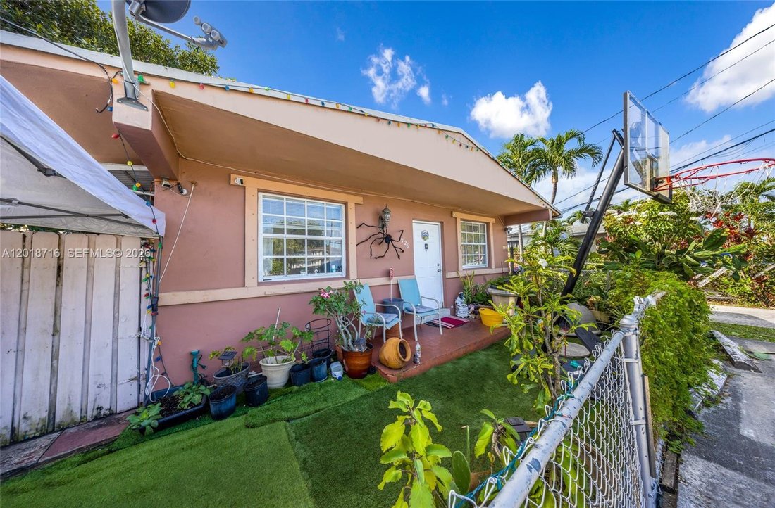 Miami, Florida, United States 5 - 17928192