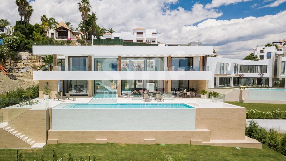 Villa in Benahavis, Andalusia, Spain 1 - 17932850