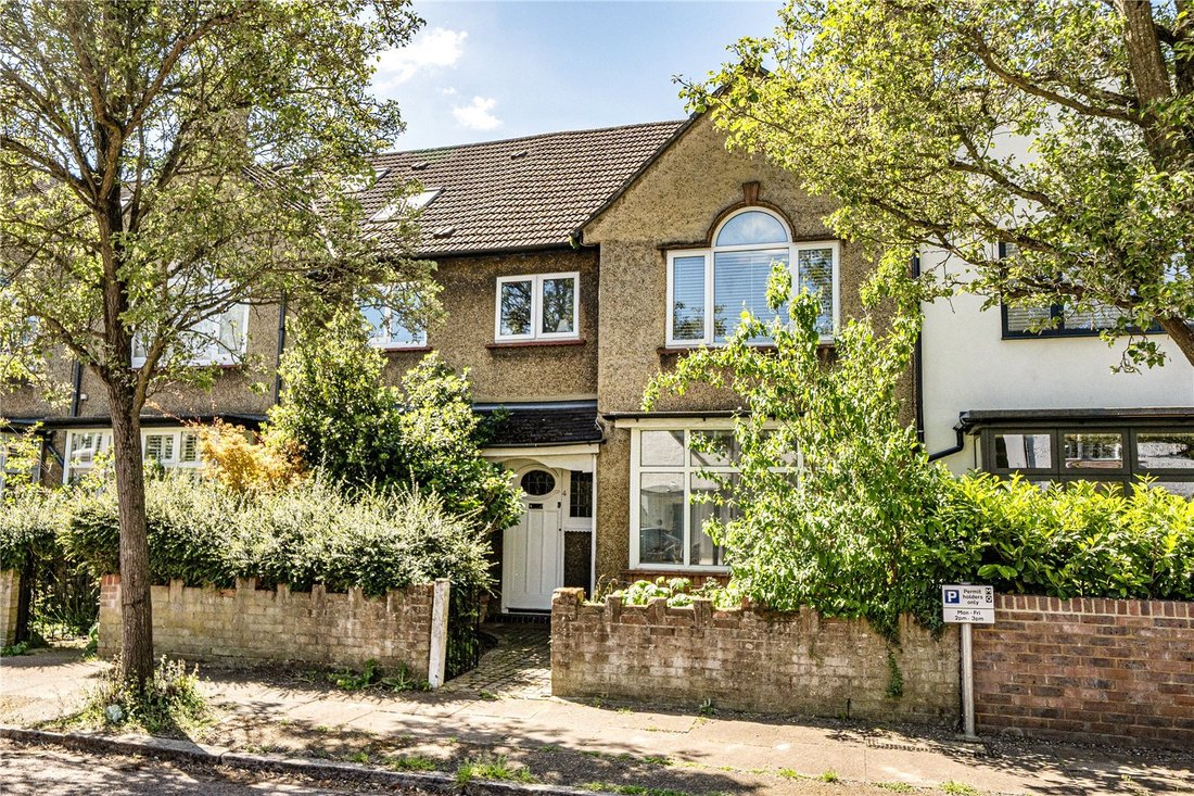 House in Barnet, England 1 - 17940498