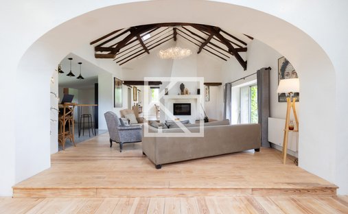 House in Vair-sur-Loire, Pays de la Loire, France 1