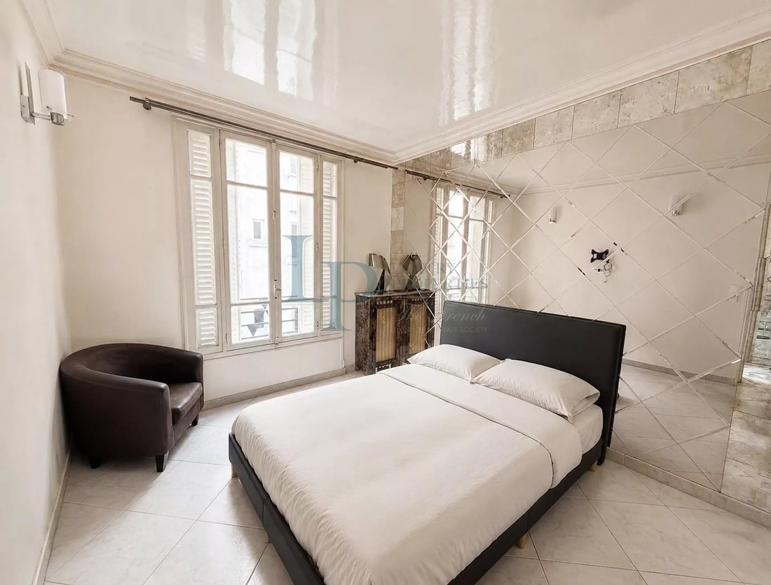 Apartment in Elysées-Madeleine, Paris 8e Arrondissement, Paris 5 - 17928464