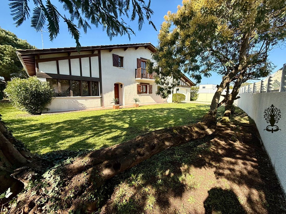 House in Loustalot, Gradignan, France 1 - 16012950