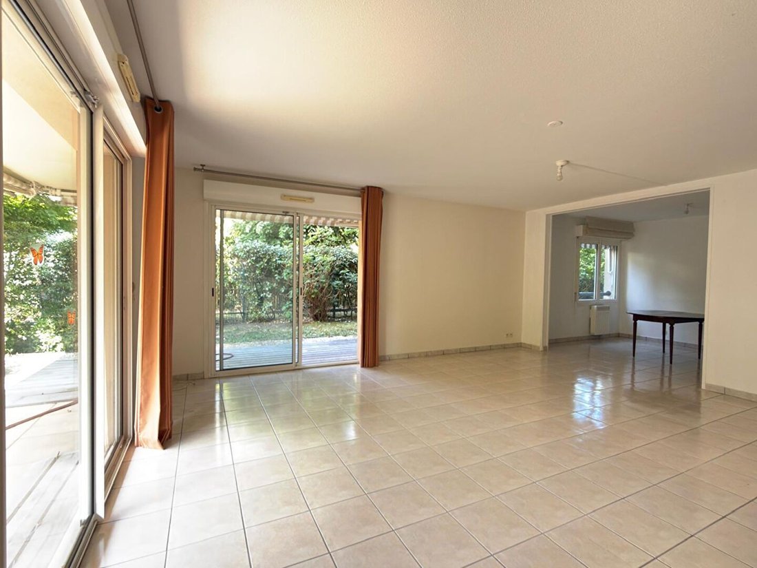 Apartment in Jean Moulin, Le Bouscat, France 3 - 17782129