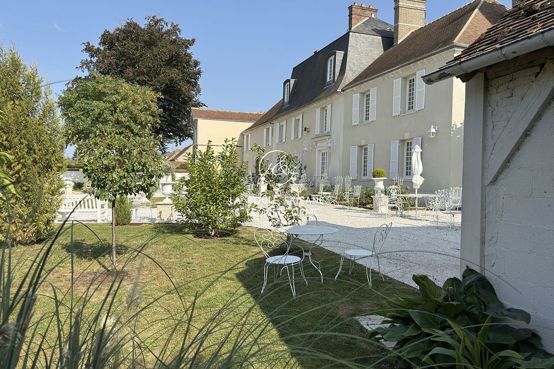 House in Anet, Centre-Val de Loire, France 1 - 16044874