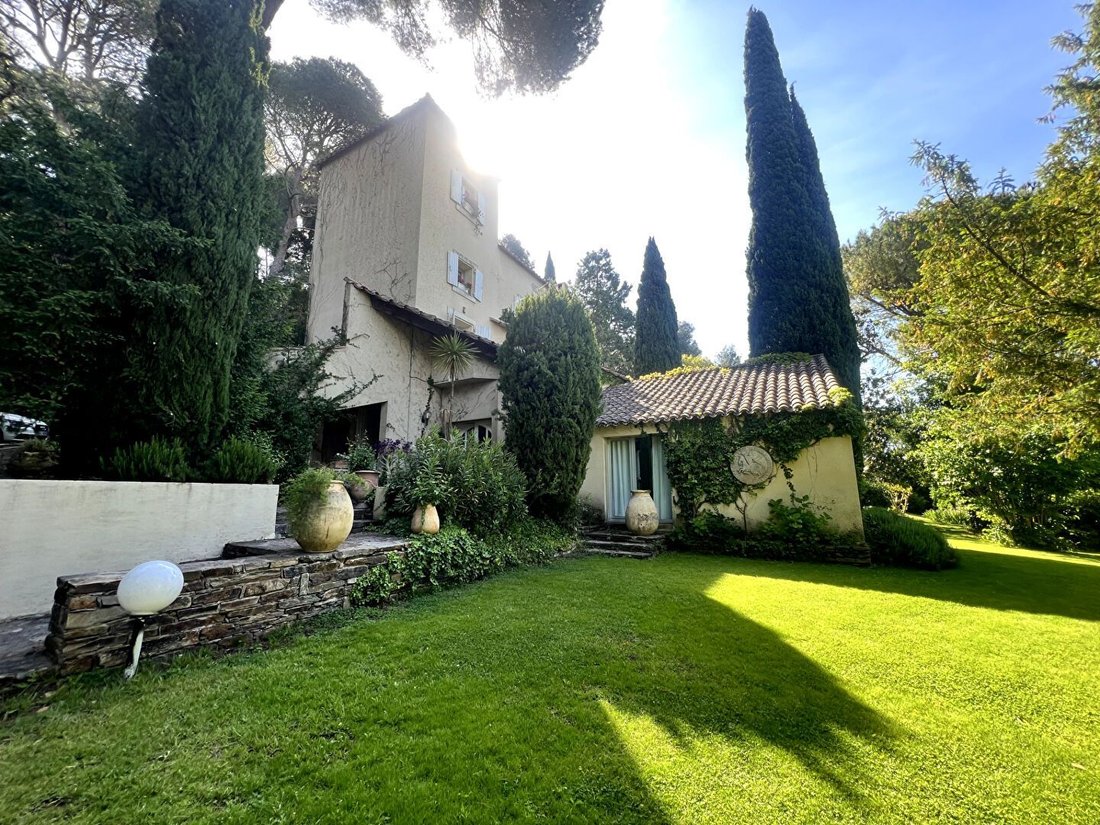 House in Ancien Hôpital, Beziers, France 2 - 16708346