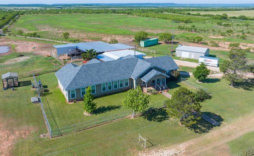 House in Clyde, Texas, United States 1