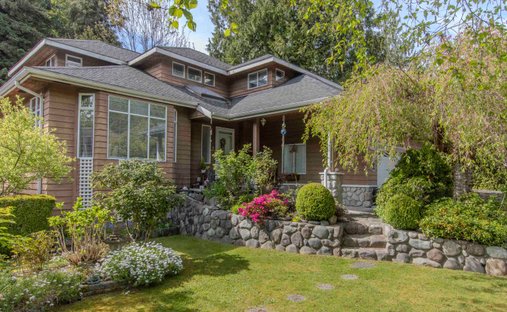 House in Squamish, British Columbia, Canada 1
