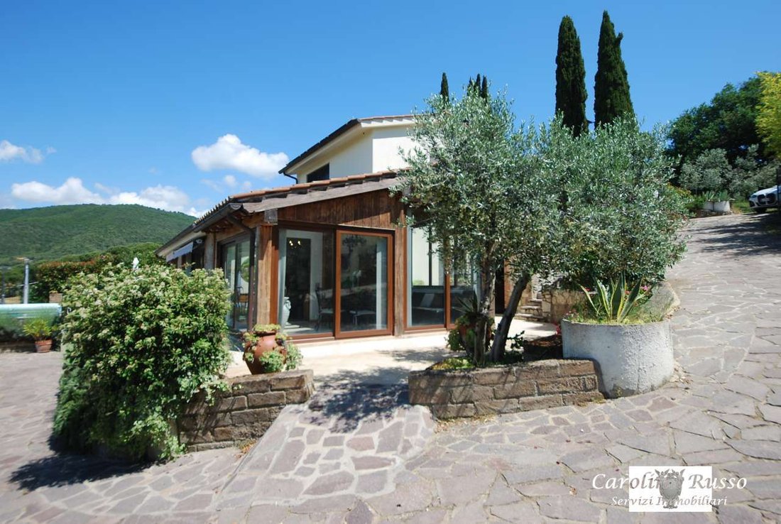 Villa in Passignano sul Trasimeno, Umbria, Italy 5 - 17409810