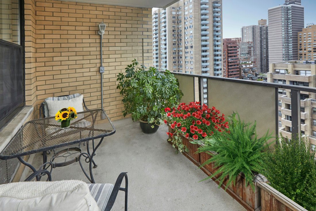 Co Op in New York, New York, United States 3 - 17813759