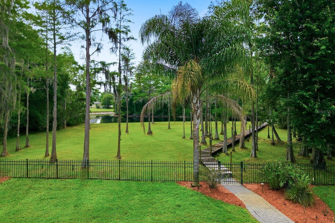 House in Tarpon Springs, Florida, United States 3 - 17931501