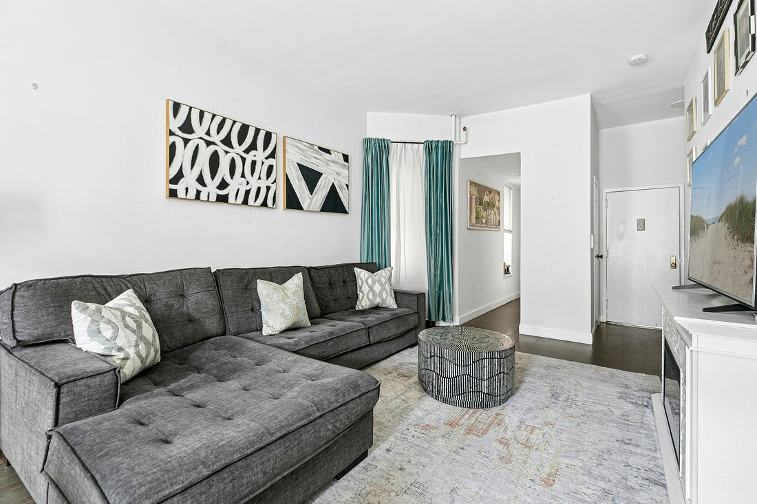 Co Op in New York, New York, United States 2 - 17714305