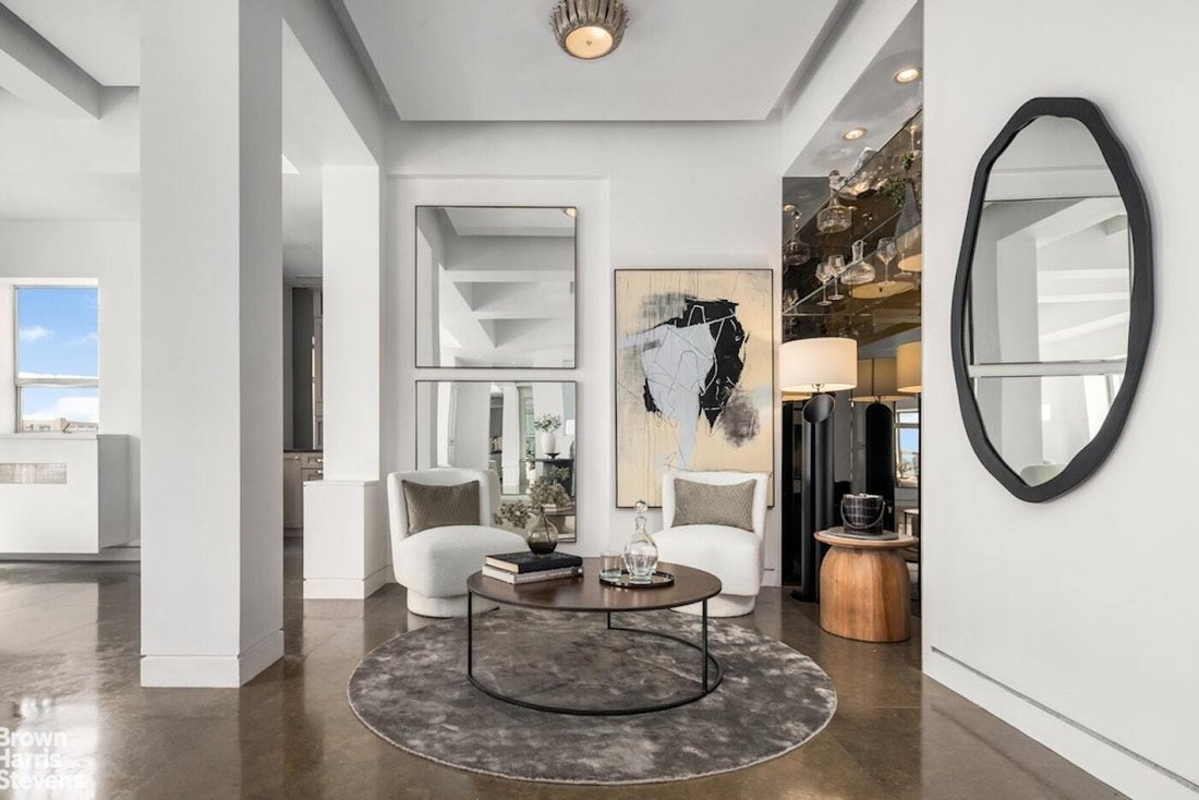 Co Op in New York, New York, United States 4 - 17774978