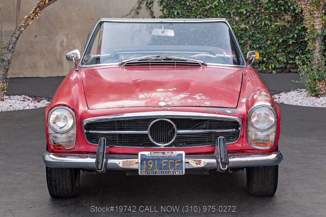 Mercedes-Benz 230SL in Los Angeles, CA 2 - 17930822