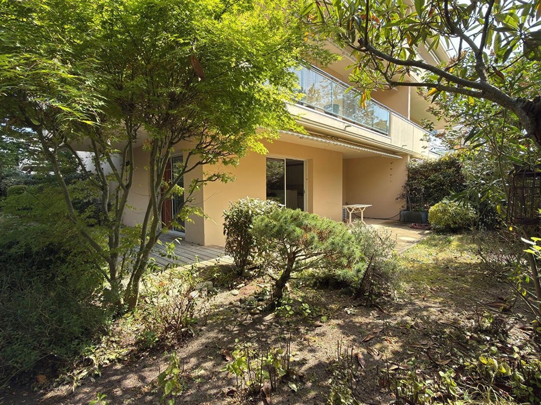 Apartment in Jean Moulin, Le Bouscat, France 1 - 17782129