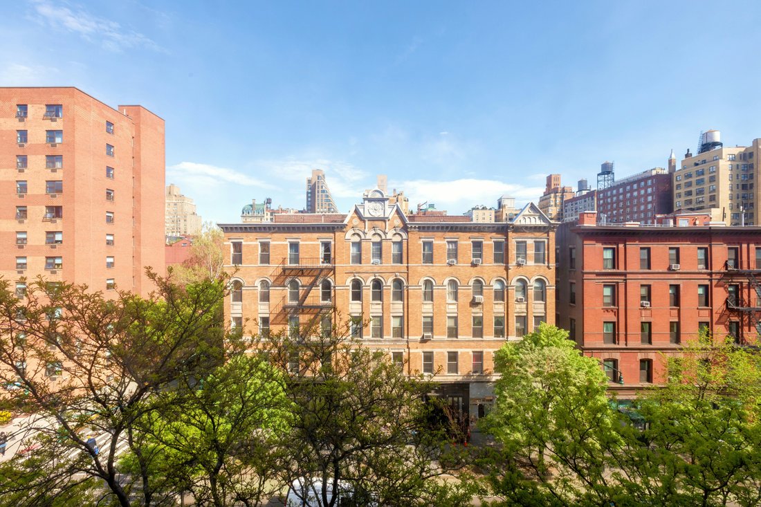 Co Op in New York, New York, United States 2 - 17847632