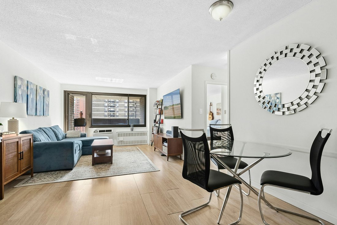 Co Op in New York, New York, United States 1 - 17446675