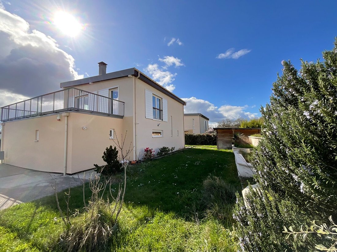 House in Herblay-sur-Seine, Ile-de-France, France 1 - 17446789