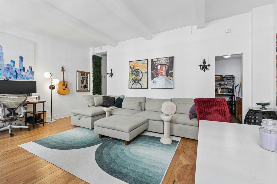 Co Op in New York, New York, United States 2 - 17544313